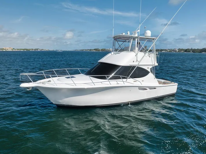 Relentless Yacht Photos Pics 