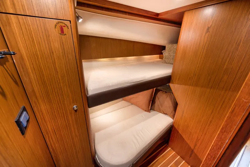 Relentless Yacht Photos Pics 