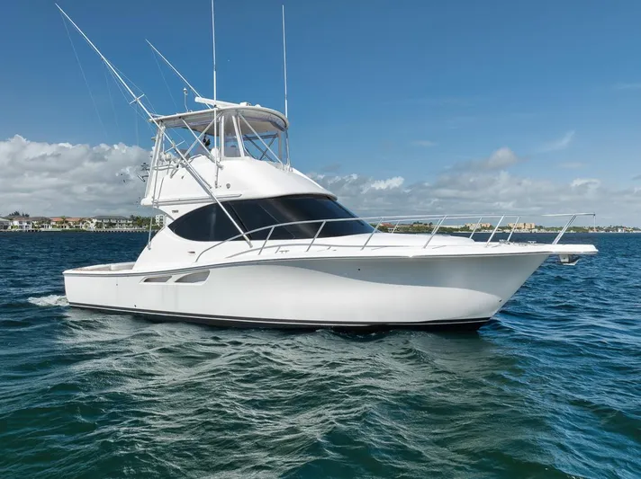 Relentless Yacht Photos Pics 