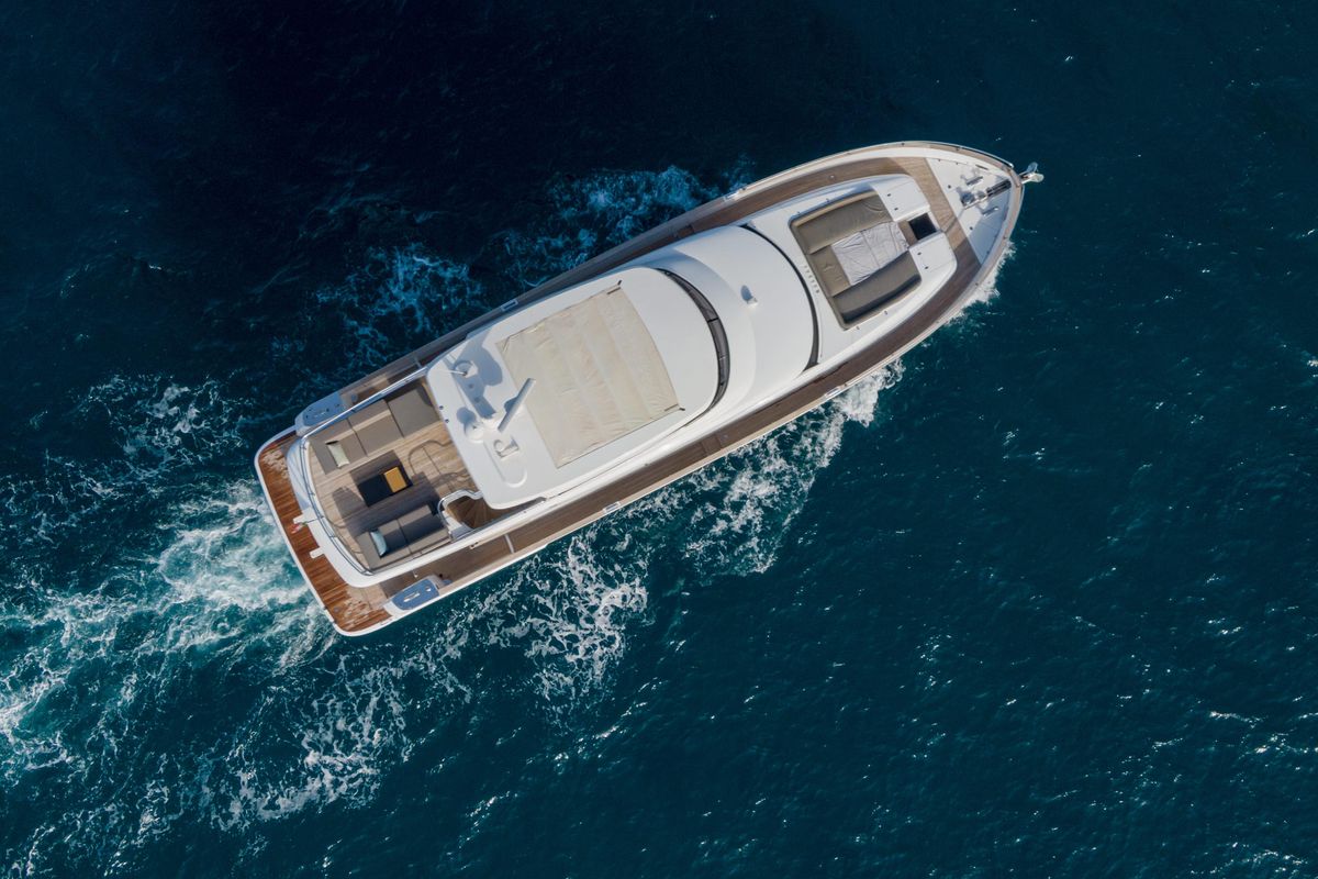 2022 Azimut 66 