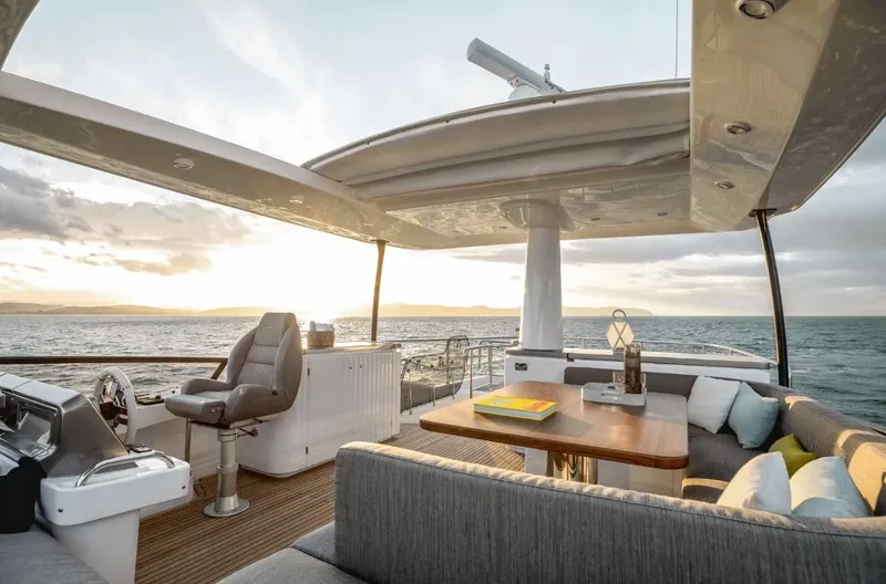  Yacht Photos Pics Azimut Magellano 66 EVO - D Yachts