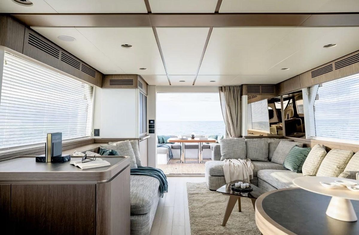 2022 Azimut 66 