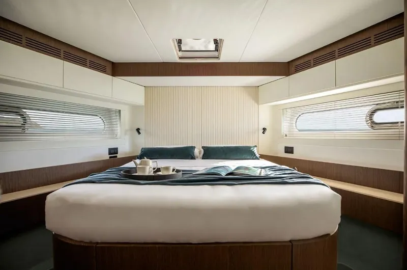  Yacht Photos Pics Azimut Magellano 66 EVO - D Yachts