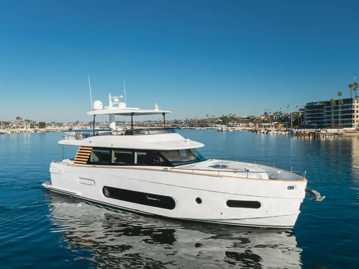  Yacht Photos Pics Azimut Magellano EVO 66 - D Yachts