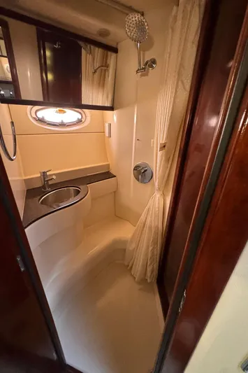 Bravade Yacht Photos Pics 