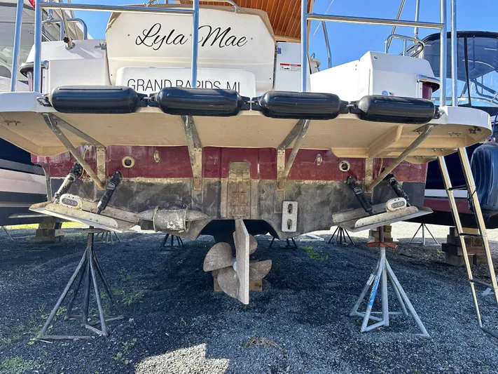 Lyla Mae Yacht Photos Pics 