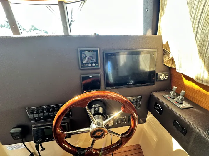 Lyla Mae Yacht Photos Pics 