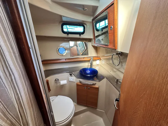 Lyla Mae Yacht Photos Pics 