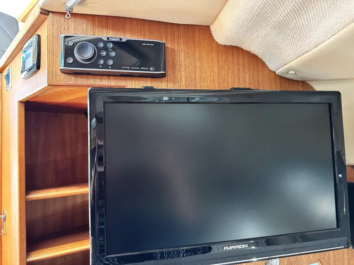 Lyla Mae Yacht Photos Pics 