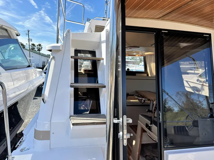 Lyla Mae Yacht Photos Pics 