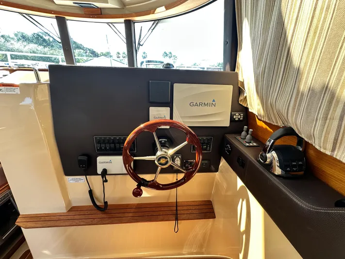 Lyla Mae Yacht Photos Pics 