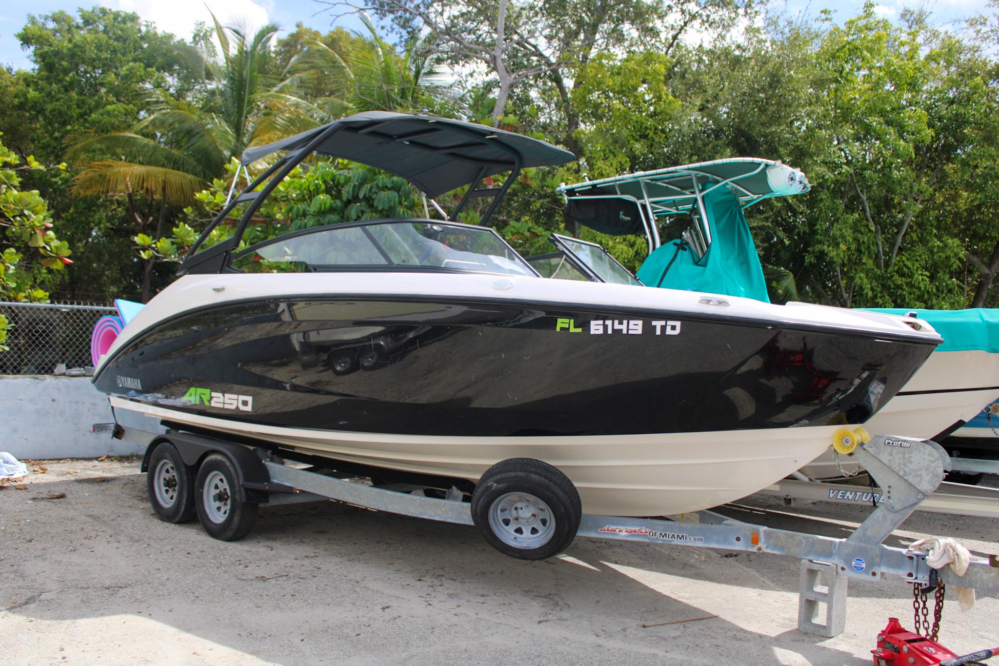 2022 Yamaha Boats AR250 Jetbåt till salu YachtWorld