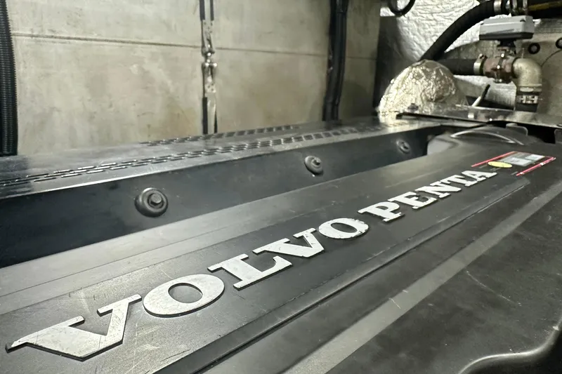  Yacht Photos Pics Volvo Penta engine in 2016 Absolute 72 FLY yacht engine room.