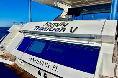Yacht