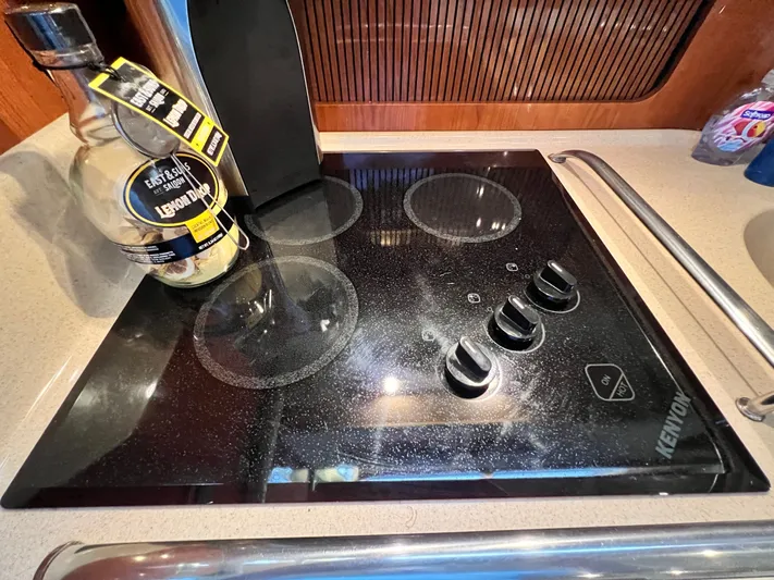 Cariad Yacht Photos Pics 