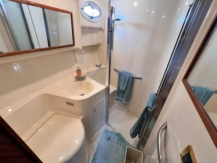 Cariad Yacht Photos Pics 