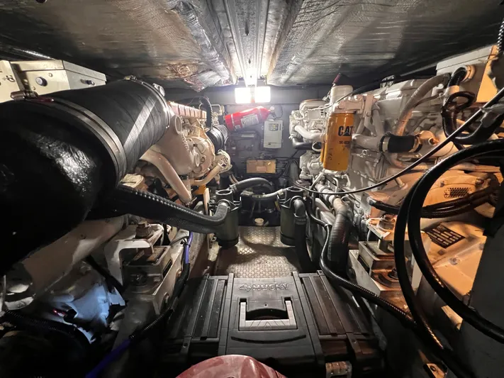 Cariad Yacht Photos Pics 