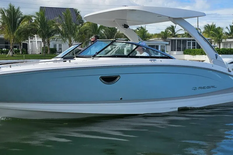  Yacht Photos Pics 2026 Regal 26 LX6 - Profile Port