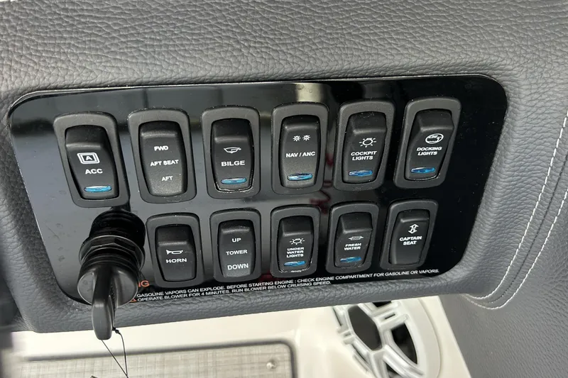  Yacht Photos Pics 2026 Regal 26 LX6 - Helm Switches