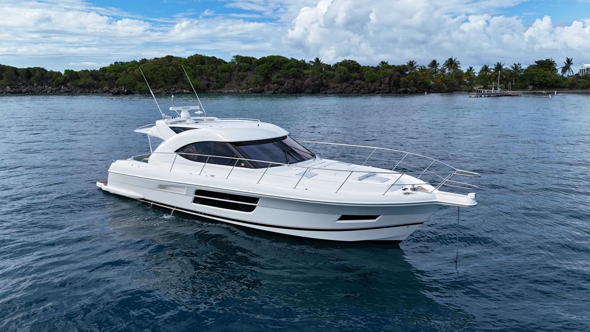 2016 Riviera 50 