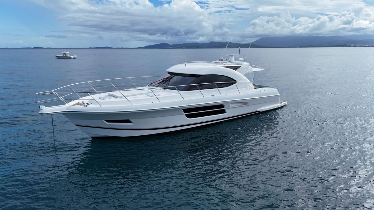 2016 Riviera 50 