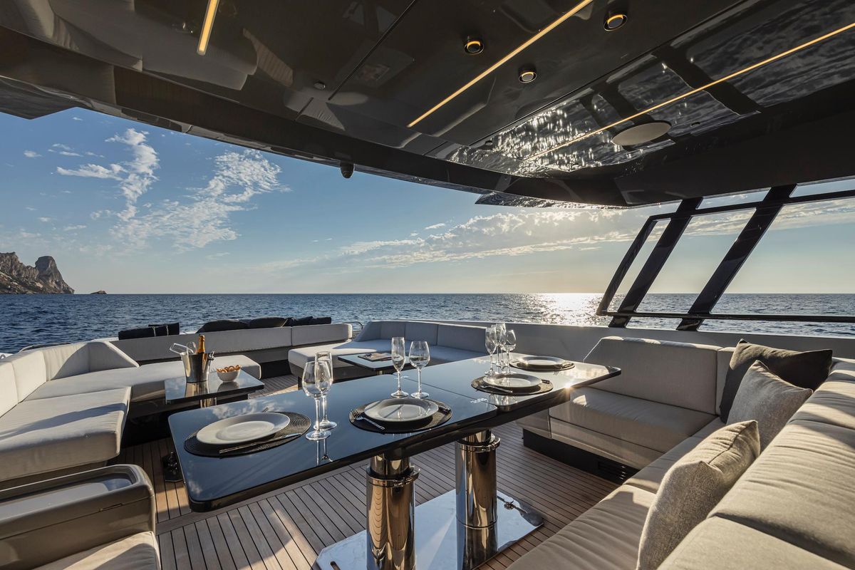 2022 Arcadia Yachts 59 