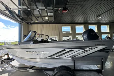 Smoker Craft Ultima 182