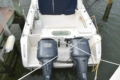 Pursuit 3070 Offshore Express