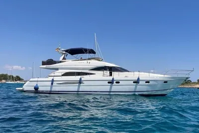 2003 Princess 65 Fly