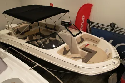 2024 Bayliner VR6 Bowrider I/O