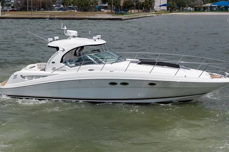 Just Peachy Too Yacht Photos Pics 