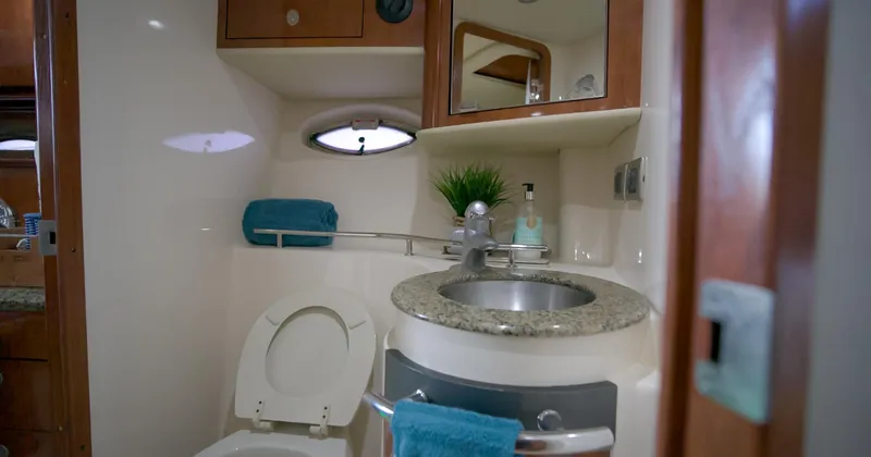 Just Peachy Too Yacht Photos Pics 