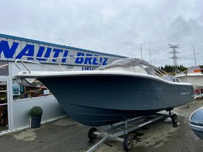 2023 White Shark 240 SC
