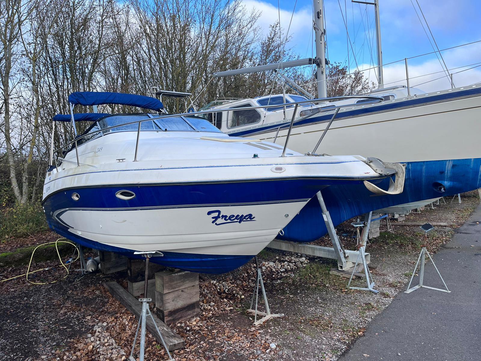 Glastron GS 249 | 1997 | 7m - Hampshire | Boatshop24