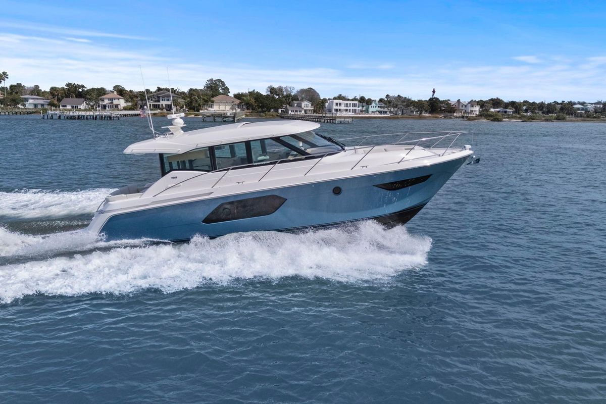 2023 Tiara Yachts 50 