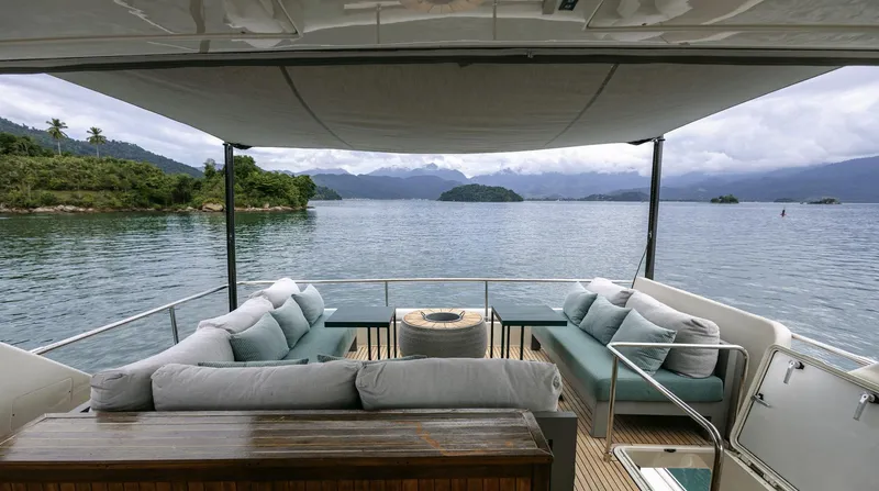 Mono Yacht Photos Pics 