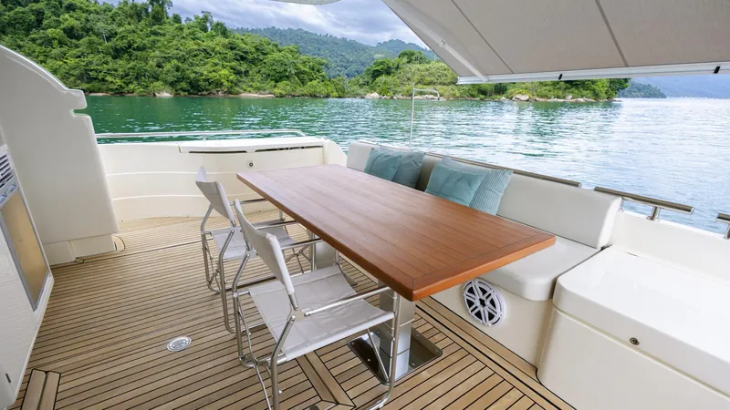 Mono Yacht Photos Pics 