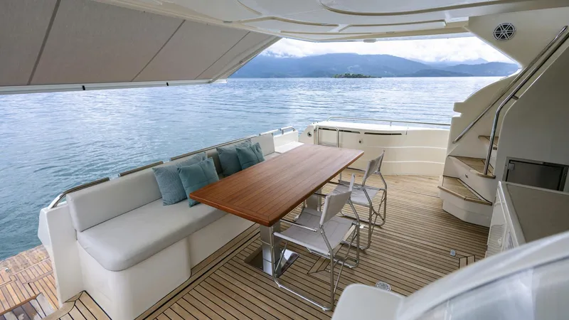 Mono Yacht Photos Pics 