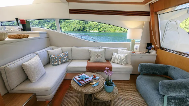 Mono Yacht Photos Pics 