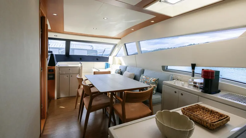 Mono Yacht Photos Pics 