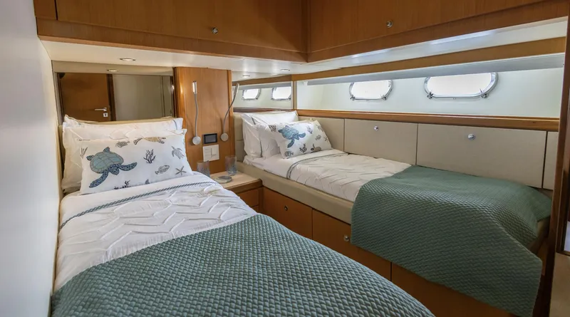 Mono Yacht Photos Pics 