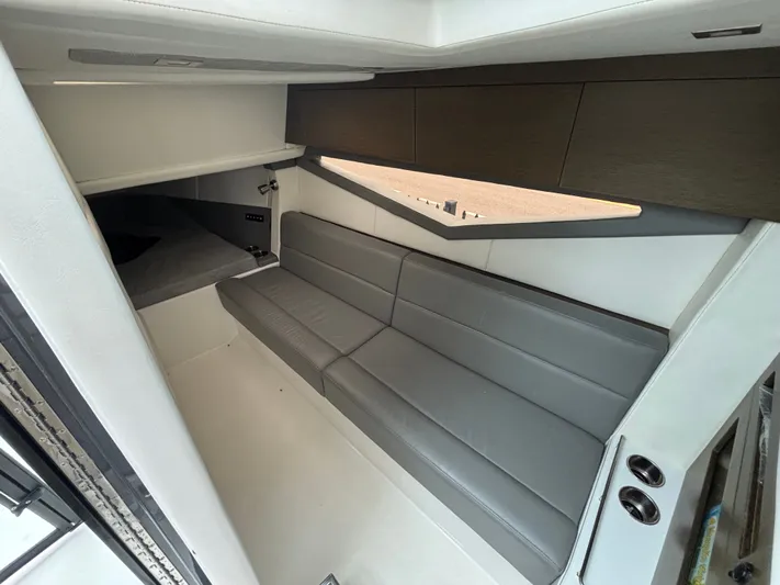  Yacht Photos Pics 2018 COBALT A36 - Image 15