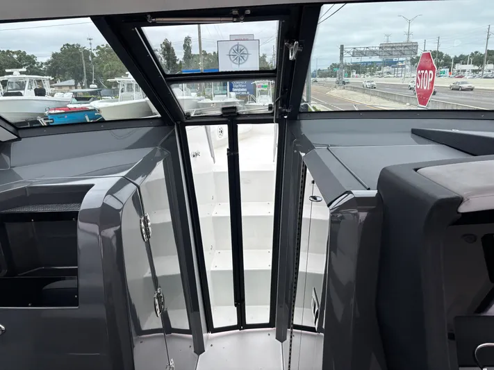  Yacht Photos Pics 2018 COBALT A36 - Image 19