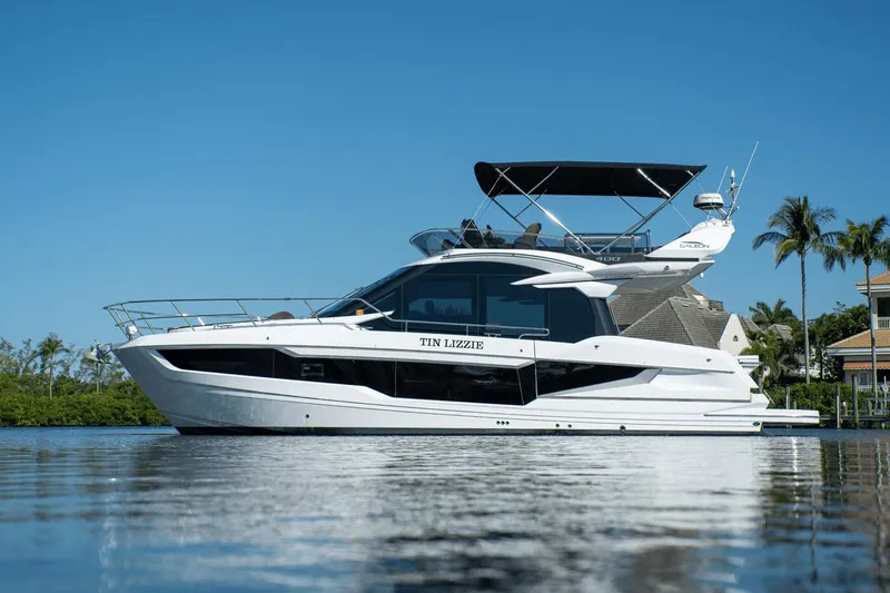 Tin Lizzie Yacht Photos Pics 