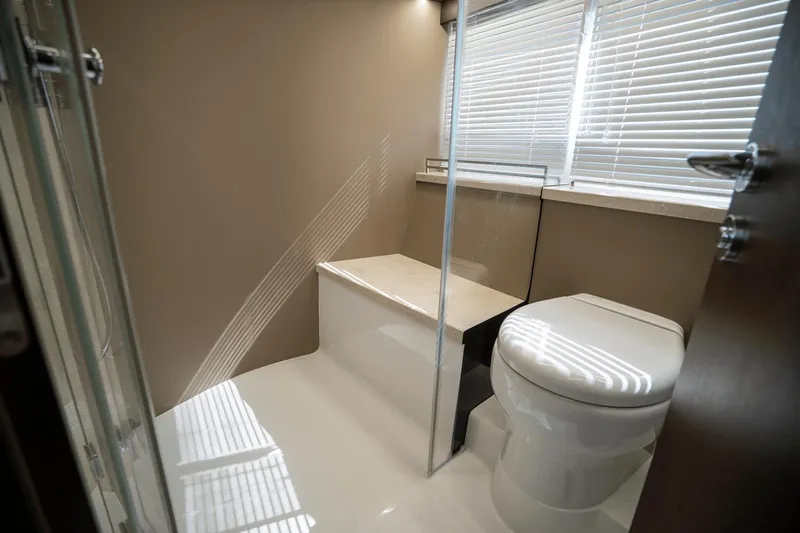 Tin Lizzie Yacht Photos Pics 