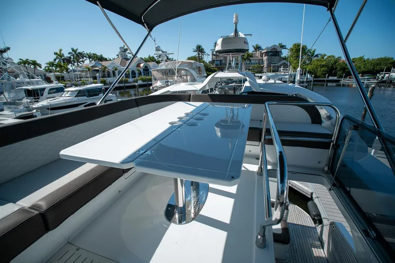 Tin Lizzie Yacht Photos Pics 