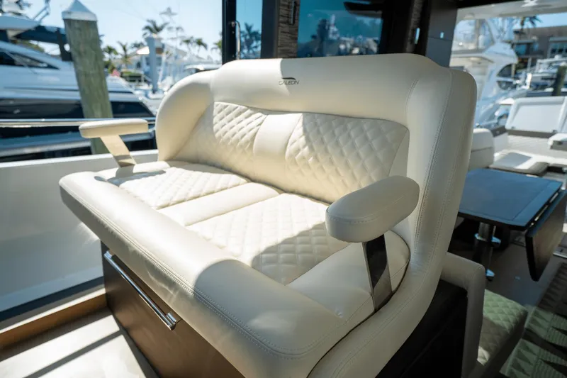 Tin Lizzie Yacht Photos Pics 