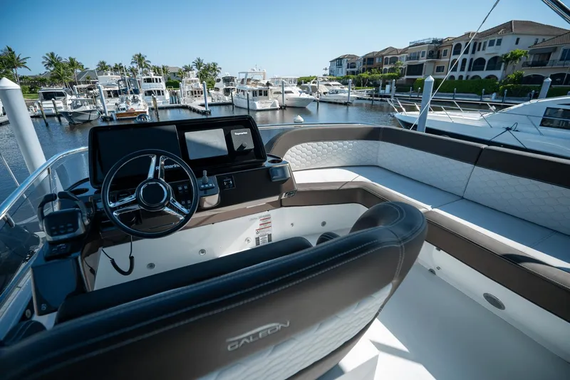 Tin Lizzie Yacht Photos Pics 