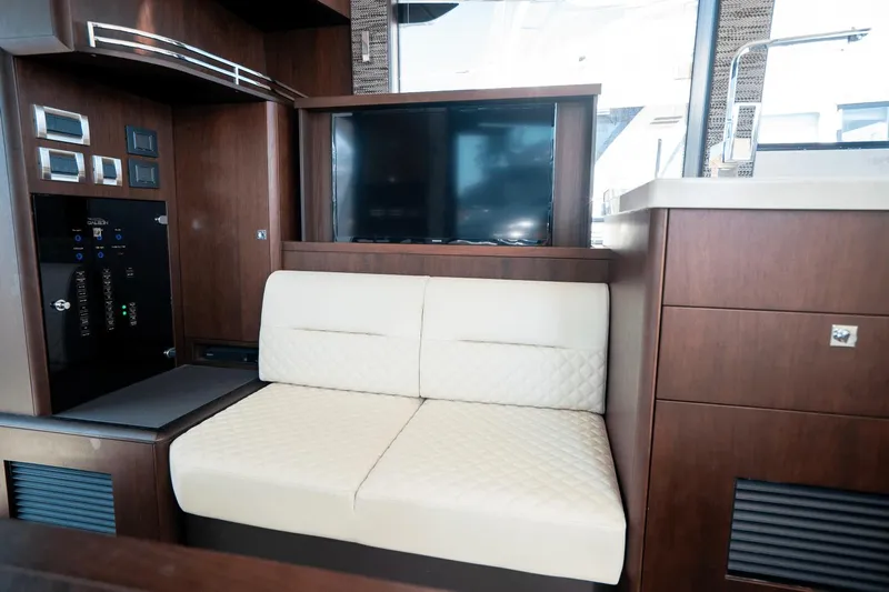 Tin Lizzie Yacht Photos Pics 