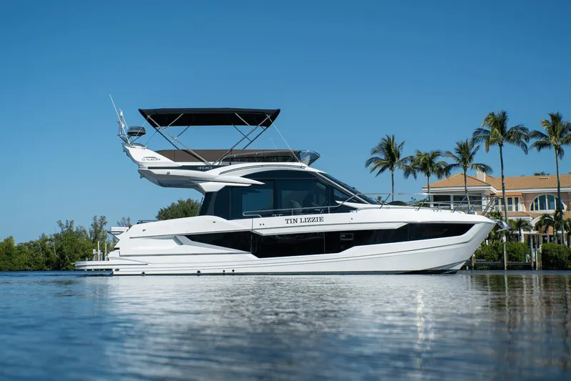 Tin Lizzie Yacht Photos Pics 